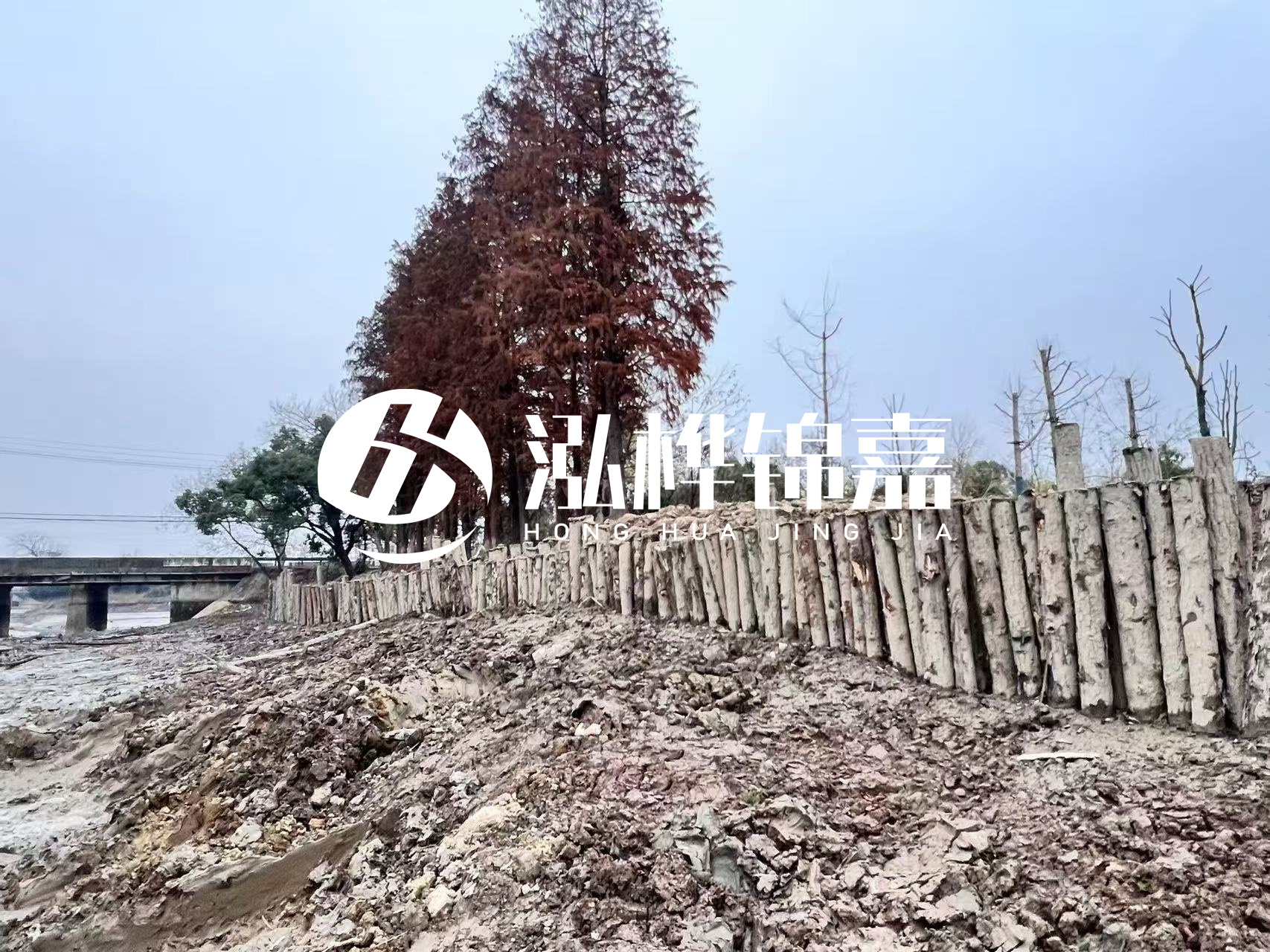 平?jīng)鐾跈C打木樁專業(yè)施工-松木樁工程量怎么計算的？